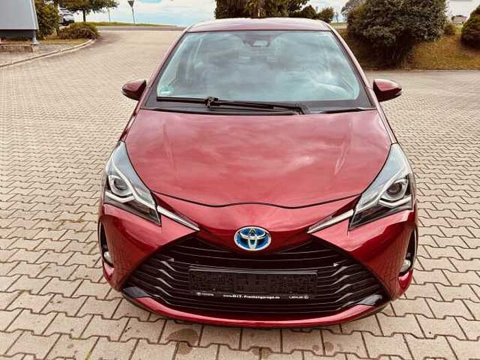 Toyota Yaris Hybrid 1.5 VVT-i Hybrid CVT Team Deutschl.