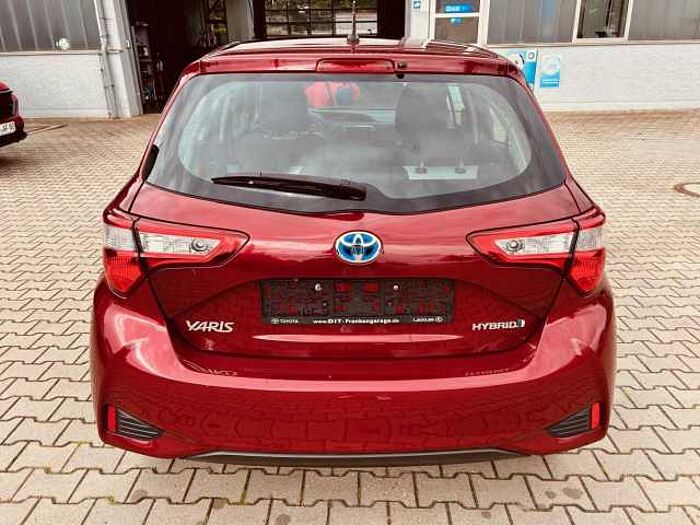 Toyota Yaris Hybrid 1.5 VVT-i Hybrid CVT Team Deutschl.