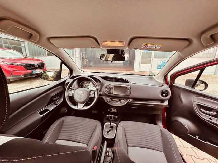 Toyota Yaris Hybrid 1.5 VVT-i Hybrid CVT Team Deutschl.