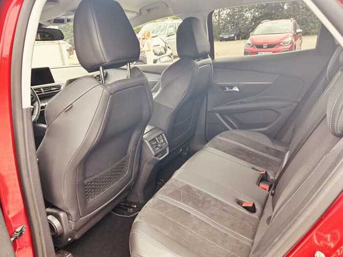 Peugeot 3008 PureTech 130 Stop & Start Crossway AHK