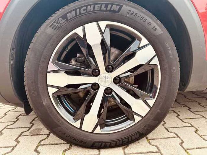 Peugeot 3008 PureTech 130 Stop & Start Crossway AHK