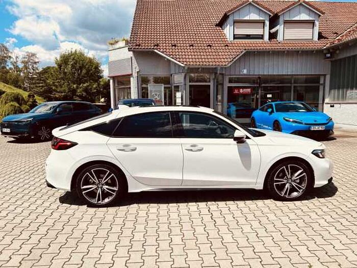 Honda Civic e:HEV 2.0 i-MMD Hybrid Advance